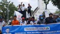 Aksi Buruh FSPMI di Kantor Gubsu Tuntut UU Pelindungan Ketenagakerjaan dan UMP Naik 10% tahun 2027