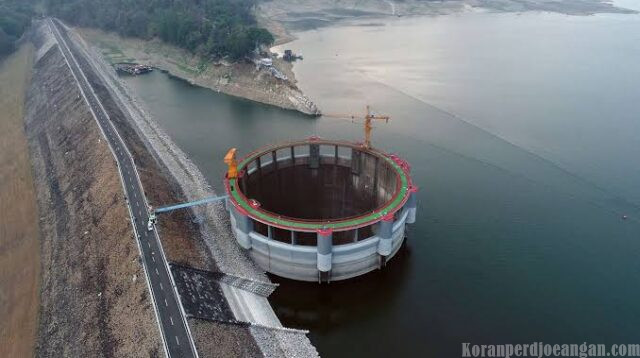Bendungan Raksasa Jatiluhur yang Mengubah Wajah Purwakarta