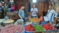 Jangan Hitung UMK dari Meja, Lihat Hidup Buruh di Pasar Jangan Hitung UMK dari Meja, Lihat Hidup Buruh di Pasar